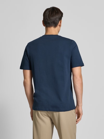 Wood Wood T-Shirt mit Label- und Motiv-Print Modell 'Bobby' Dunkelblau 5