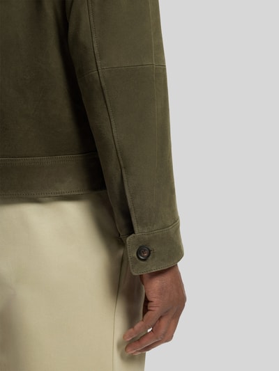 BOSS Regular Fit Lederjacke aus echtem Ziegelvelours Oliv 6
