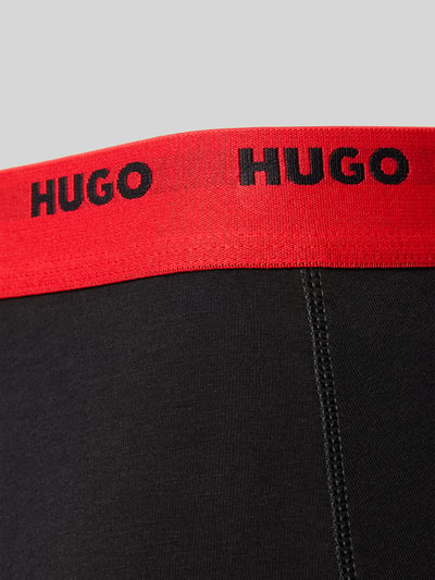 Produktfoto, Regular Fit Trunks aus im 3er-Pack von HUGO in Optik: Unifarben mit Label-Schriftzug, Bundabschluss: elastisch, Baumwoll-Mix, Bundweite 35 cm bei Größe M