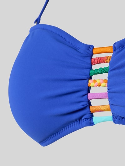 Produktfoto, Bikini-Oberteil mit Zierbesatz Modell 'Zino' von Banana Moon, elastischer blauer Stoff mit bunten Details, glatte Textur
