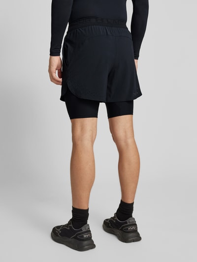 Under Armour Regular Fit Shorts mit Label-Print Black 5