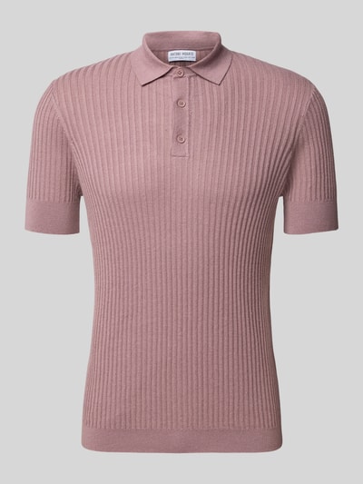 Produktfoto, Slim Fit Poloshirt aus Viskose-Mix von Antony Morato in Rosa mit Strick-Optik, Polokragen, kurzärmelig, Rückenlänge 68 cm bei Größe M.
