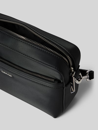 CK Calvin Klein Camera Bag mit Label-Detail Modell 'CK MUST' Black 5