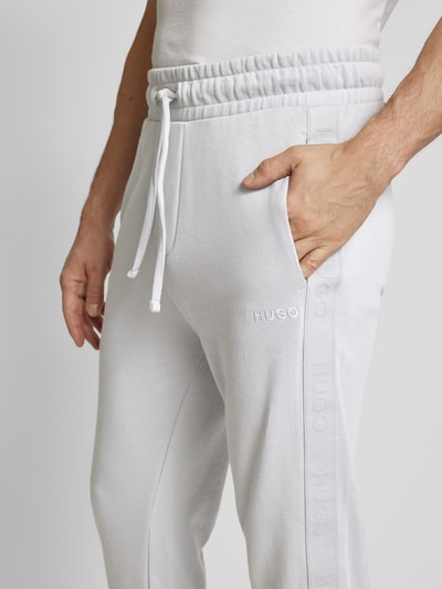 HUGO Sweatpants mit Label-Detail Hellgrau 3