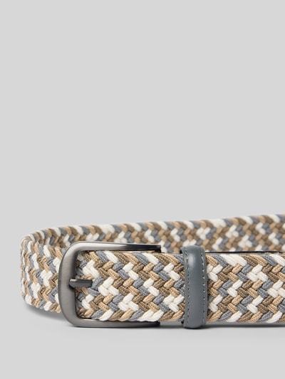 Produktfoto, Bandgürtel in Flecht-Optik mit Dornschließe von MCNEAL, beige, grau und weiß, Material-Mix mit Leder-Anteil, 3 cm breit