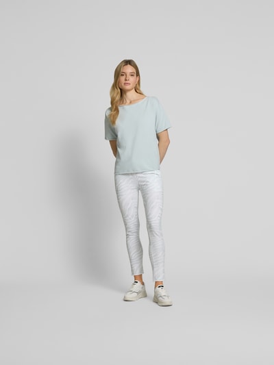 Juvia Oversized T-Shirt mit U-Boot-Ausschnitt Gruen 1