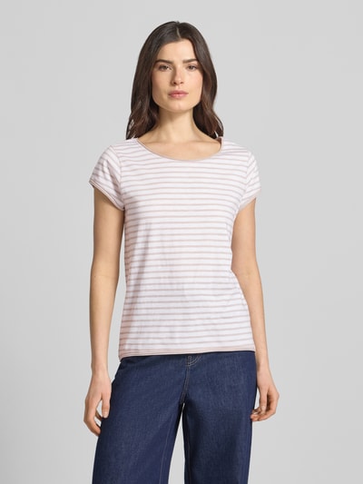 Vrouwenmodel draagt T-shirt mit Streifenmuster und Rundhalsausschnitt van Christian Berg Woman in biologisch katoen, regular fit, streepmotief, ronde hals, ruglengte maat S 69 cm, zachte tinten en gladde textuur, volledige vooraanzicht.