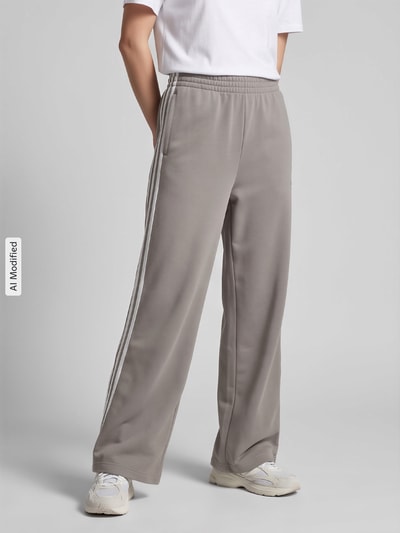 adidas Sportswear Sweathose mit Gummizug Hellgrau 4