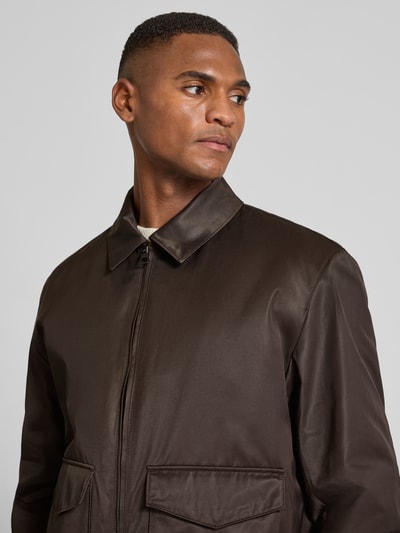 BOSS Regular Fit Bomberjacke mit Baumwoll-Anteil - BECKHAM x BOSS Dunkelbraun 3