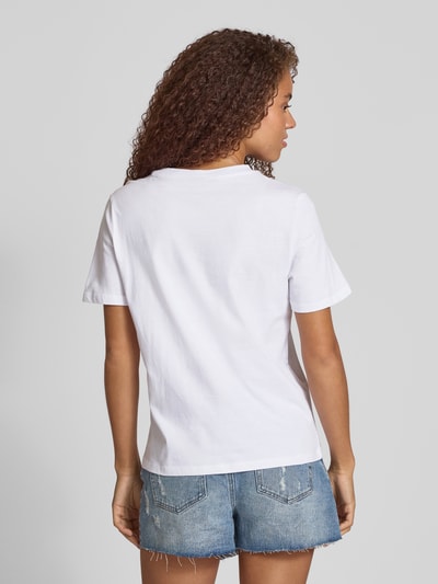 Pieces T-shirt o kroju regular fit z czystej bawełny model ‘TARA’ Biały 5