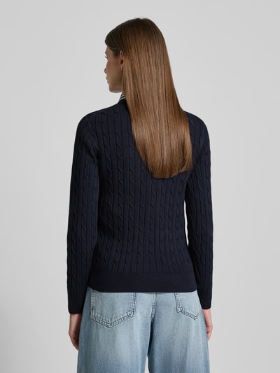 Gant Kardigan ze ściegiem warkoczowym i wyhaftowanym logo Ciemnoniebieski 5