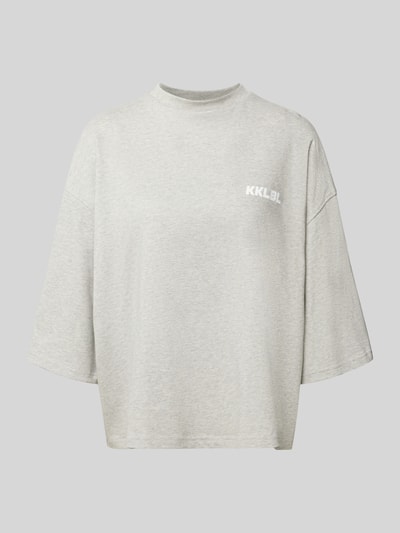 Produktfoto, Oversized T-Shirt mit Rundhalsausschnitt von Karo Kauer, damski t-shirt z bawełny, krój oversized, krój krótki, nadruk z logo
