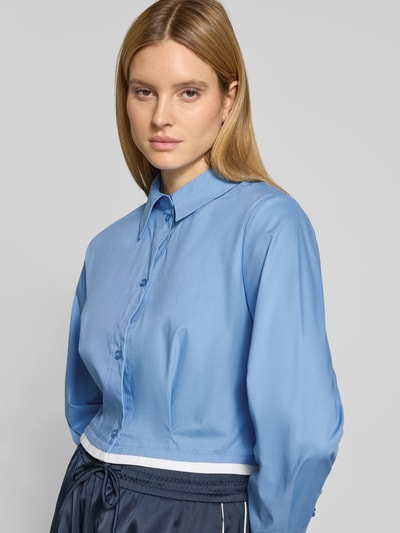 Gestuz Cropped Hemdbluse mit gelegten Falten Modell 'Zopy' Hellblau 3