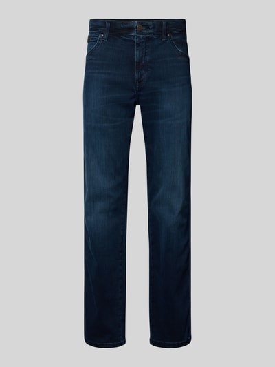 Produktfoto, Straight Fit Jeans im 5-Pocket-Design Modell 'Texas' von Wrangler in dunklem Blau mit Label-Detail, gerader Schnitt, Baumwoll-Mix