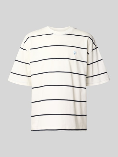 Produktfoto, T-Shirt mit Rundhalsausschnitt und Logo-Stitching von REVIEW aus reiner Baumwolle in Weiß mit schwarzen Streifen, Loose Fit, Rückseite 67 cm