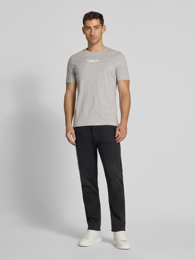 s.Oliver RED LABEL Regular Fit T-Shirt aus reiner Baumwolle Mittelgrau 1