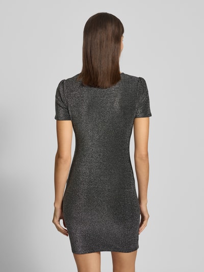 Apricot Minikleid mit V-Ausschnitt Silber 5