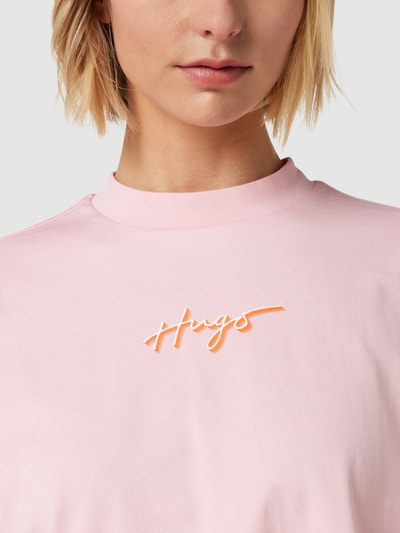 HUGO Cropped T-Shirt mit Logo-Print Rosa 3