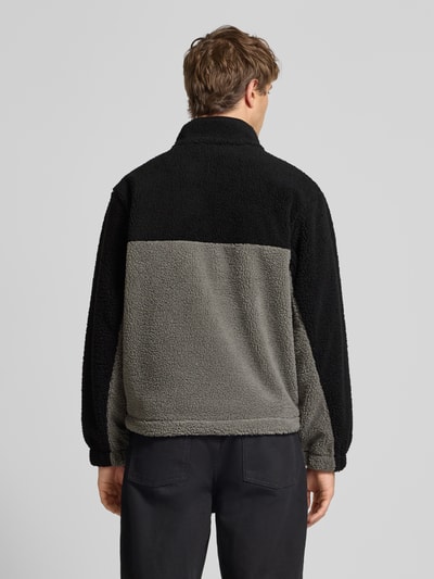 KARL KANI Kurtka z polaru z kieszeniami zapinanymi na zamek błyskawiczny Czarny 5