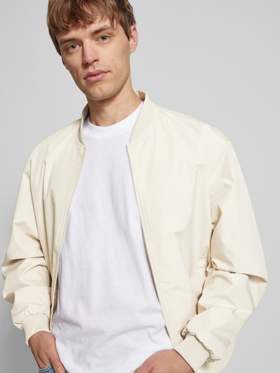 Jack & Jones Bomberjacke mit Stehkragen Modell 'CHARGE' Offwhite 3