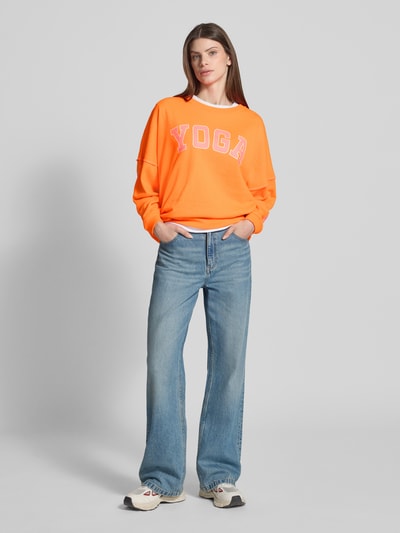 miss goodlife Relaxed Fit Sweatshirt mit Rundhalsausschnitt Orange 1