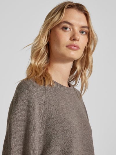 Oui Cropped Strickpullover mit Rundhalsausschnitt Taupe 3