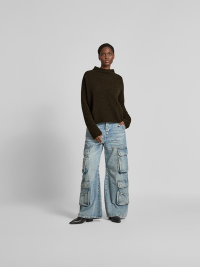 Filippa K Pullover mit Stehkragen Khaki 1