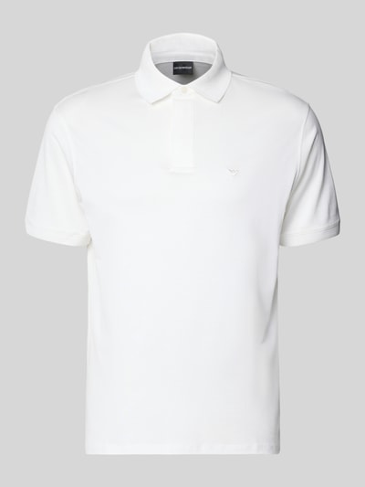 Produktfoto, weißes Poloshirt mit kurzer Knopfleiste von Emporio Armani aus Lyocell-Baumwoll-Mix, Regular Fit, gerippte Ärmelabschlüsse.