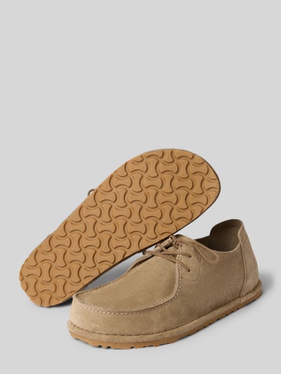 Produktfoto, Schnürschuhe aus Leder Modell 'UTTI' von Birkenstock in Beige, abgerundete Spitze, Gummisohle, Gr. 44 Maße laut Kontext
