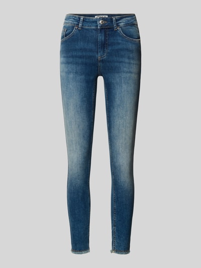 Produktfoto, blauwe skinny fit jeans van katoenen mix met lichte wassingen, rechte en smalle vorm, Skinny Fit Jeans aus Baumwoll-Mix Modell 'BLUSH' van ONLY, dames skinny fit jeans