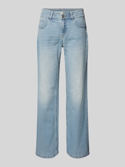 Produktfoto, Straight Fit Jeans im 5-Pocket-Design Modell 'Marlena' von MOS MOSH aus elastischem Baumwoll-Mix in hellem Denim mit Knopf- und Reißverschluss, sichtbare Nähte, gleichmäßige Waschung, Damen Jeans