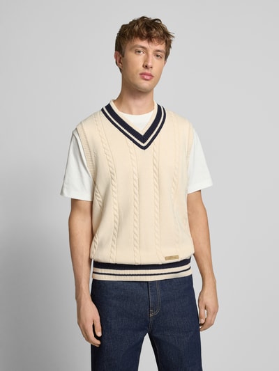 PROHIBITED Pullunder mit V-Ausschnitt Modell 'Dream' Offwhite 4