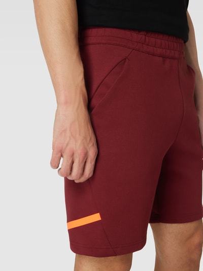 ADIDAS SPORTSWEAR Sweatshorts mit seitlichen Eingrifftaschen Bordeaux 3