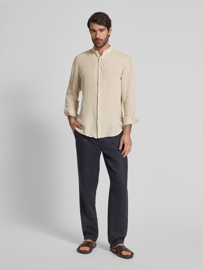 BOSS Orange Regular Fit Leinenhemd mit Stehkragen Modell 'Race' Sand 1