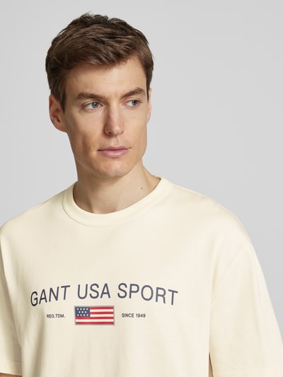 Gant T-Shirt mit Label-Print Offwhite 3