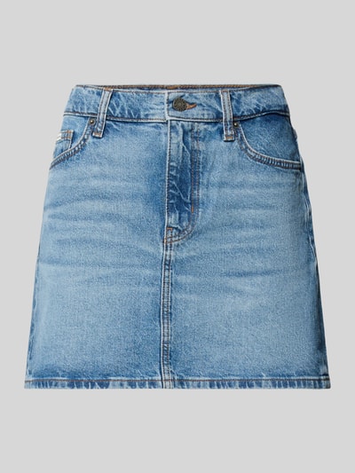 Produktfoto, Jeansrock mit Eingrifftaschen von GUESS aus Baumwoll-Elasthan-Mix, Gerader-Schnitt, Minirock, blaue Jeans-Optik, Vorderansicht