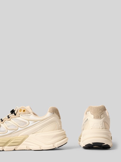 Produktfoto, sneakersy z mieszanki skóry z zaokrąglonym czubkiem, wiązaniem i profilowaną podeszwą, 'Sneaker aus Leder-Mix mit profilierter Sohle' od Barracuda, wysokość obcasa w rozmiarze 44: 6 cm, wysokość cholewki w rozmiarze 44: 7 cm, szerokość w rozmiarze 44: 9 cm