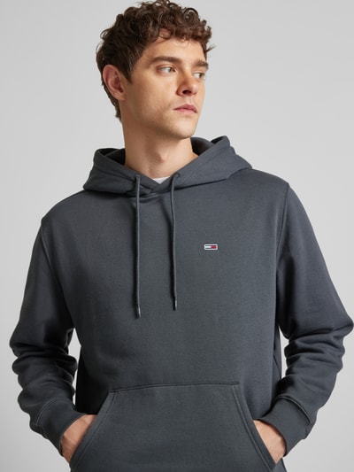 Tommy Jeans Regular Fit Hoodie mit Label-Stitching Anthrazit 3