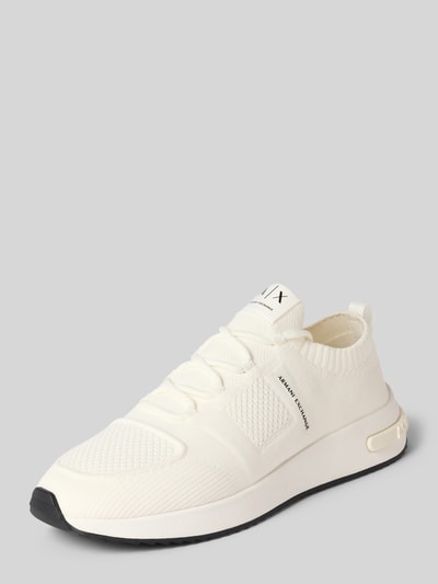 Produktfoto, Sneaker in Schlupfform Modell 'DUSSELDORF' von Armani Exchange in Creme mit abgerundeter Spitze, Label-Details, 3 cm Absatzhöhe, 6 cm Schafthöhe, 8 cm Schaftweite, texturierte Oberfläche