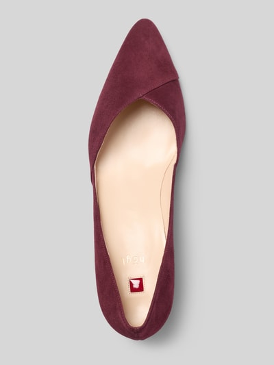 Produktfoto, Pumps aus Leder mit Blockabsatz von Högl in Bordeaux, vorne spitz zulaufend, glatte Sohle, echtem Leder, Detailaufnahme, Absatzhöhe 5 cm, Schafthöhe 7 cm, Schaftweite 21 cm.