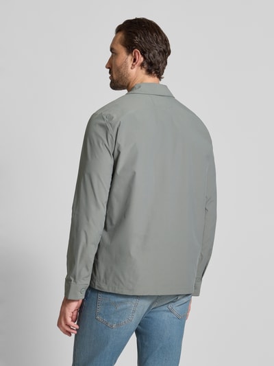 Christian Berg Men Kurtka koszulowa o kroju regular fit z kieszenią na piersi Metaliczny zielony 5