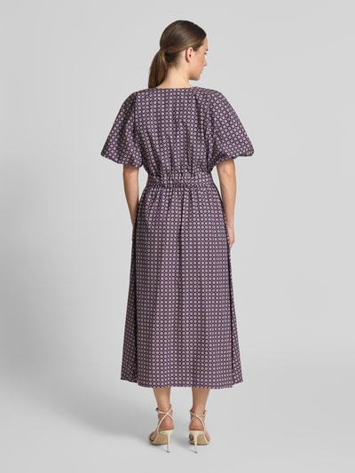 Rich & Royal Midikleid im Allover-Look mit Bindegürtel Aubergine 5