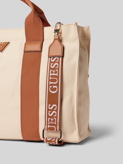 Guess Handtasche mit Strukturmuster Sand 3