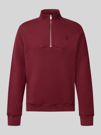 Produktfoto, bordeauxroter Regular Fit Troyer aus reiner Baumwolle Modell 'WAARLO' von ARMEDANGELS, glatte Struktur, dezentes Logo vorn.