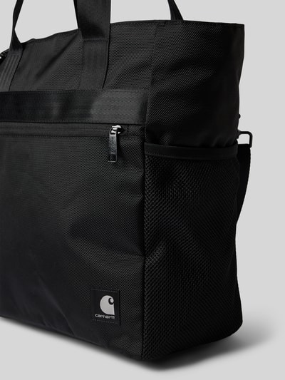 Produktfoto, Tote Bag mit Label-Detail Modell 'Richmond' von Carhartt Work In Progress aus schwarzem Stoff mit Reißverschluss, Netz-Seitentasche, strukturierte Textur