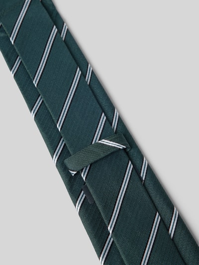 Produktfoto, Seidenkrawatte aus reiner Seide (7,5 cm) von Willen in Grün mit Strukturmuster und Label-Detail, Nahaufnahme Rückansicht