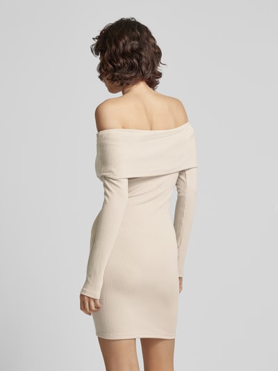 Sixth June Knielanges Off-Shoulder-Kleid in Ripp-Optik Beige 5