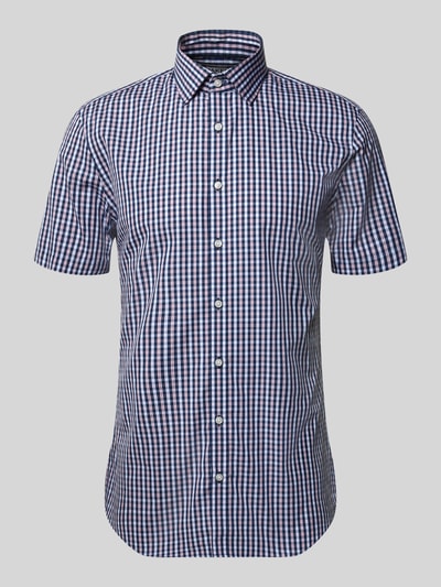 Productfoto, Slim Fit Business-Hemd aus Baumwolle mit Kentkragen von Jake*s in blauw-wit ruitpatroon, knoopsluiting, 1/2-mouwen, puur katoen, slim fit, kentkraag, ruglengte maat 39/40: 79 cm, schouderbreedte: 48 cm, mouwlengte: 23 cm.