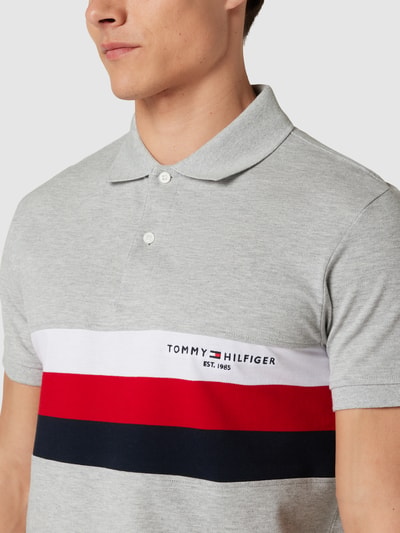 Tommy Hilfiger Poloshirt mit Label-Detail Hellgrau 3