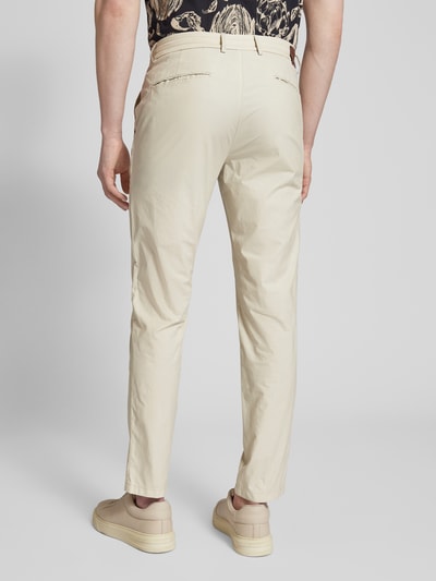 g1920 Spodnie o kroju slim fit w jednolitym kolorze model ‘TAIKAN’ Piaskowy 5